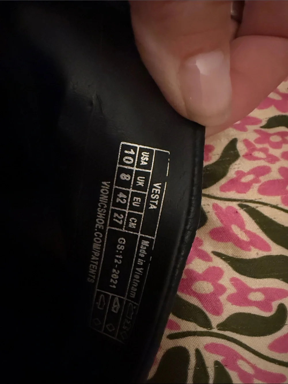 Vionic Vesta black platform sandals women’s size 10
